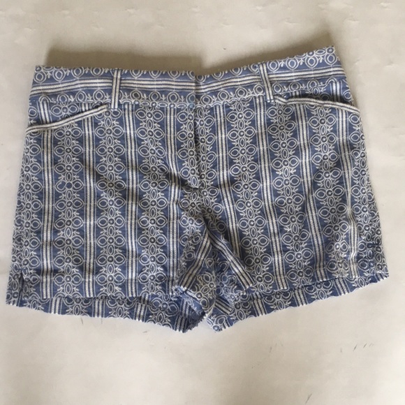 LOFT Pants - Ann Taylor Loft Riviera Shorts. Size 6